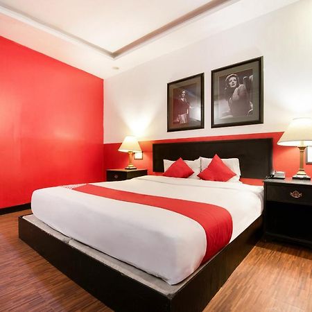 Oyo 432 Diamondwood Hotel Angeles Kültér fotó